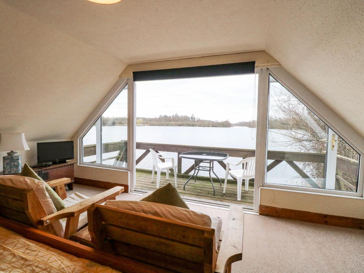 Вилла Cygnus Boathouse South Walsham Экстерьер фото