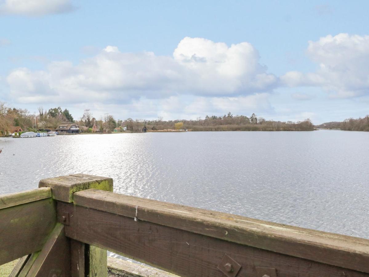 Вилла Cygnus Boathouse South Walsham Экстерьер фото